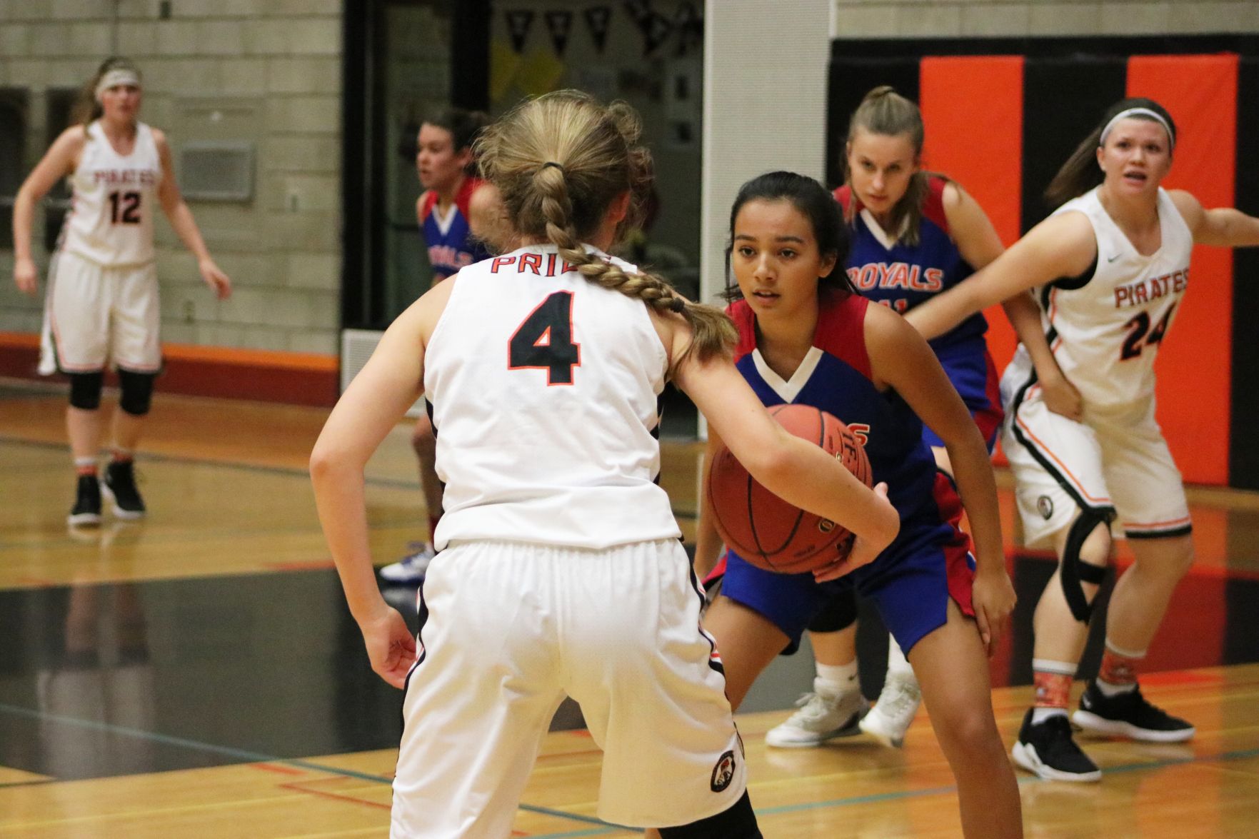 122018 SM SY Girls BKB 02.JPG